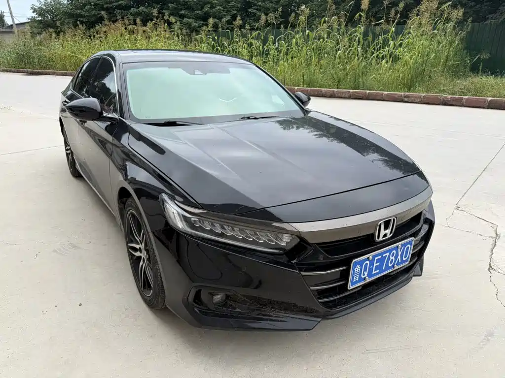 Honda Accord 2022 — фото 1