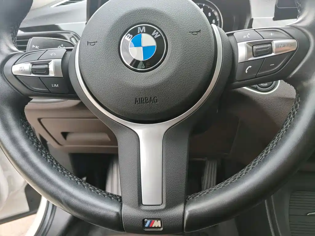 BMW X1 2021 — фото 8