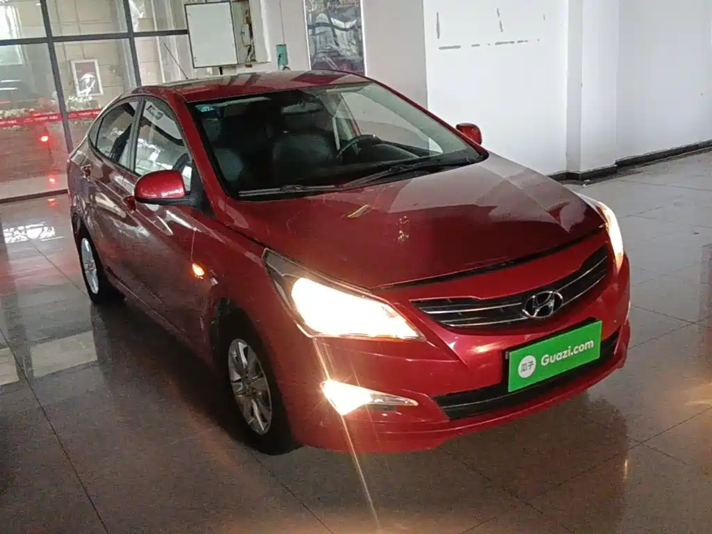 Hyundai Verna 2014 — фото 4