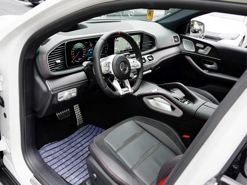 Mercedes-Benz GLE Coupe AMG 2020 — фото 9