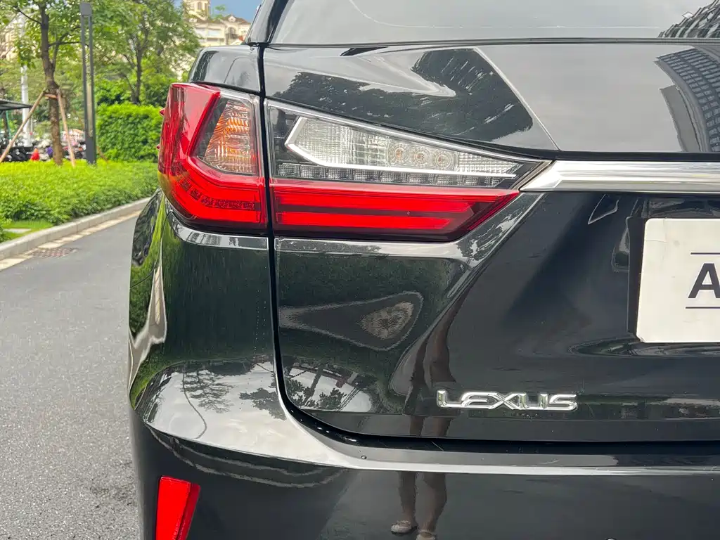 Lexus RX 2017 — фото 10