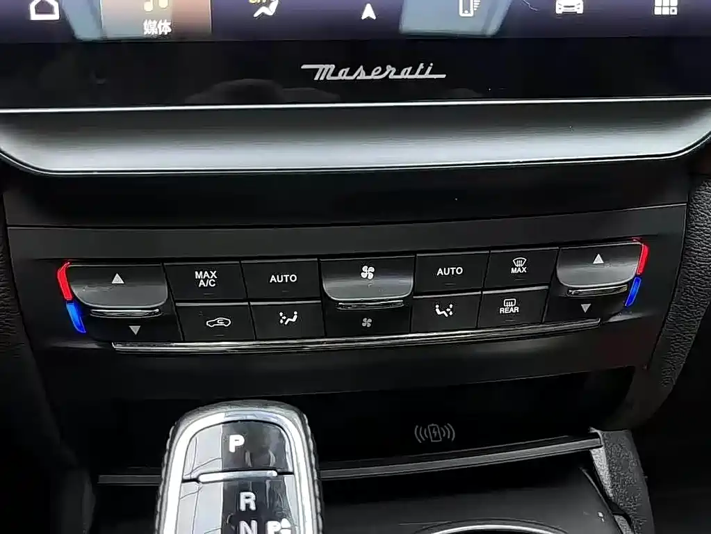 Maserati Ghibli 2021 — фото 12