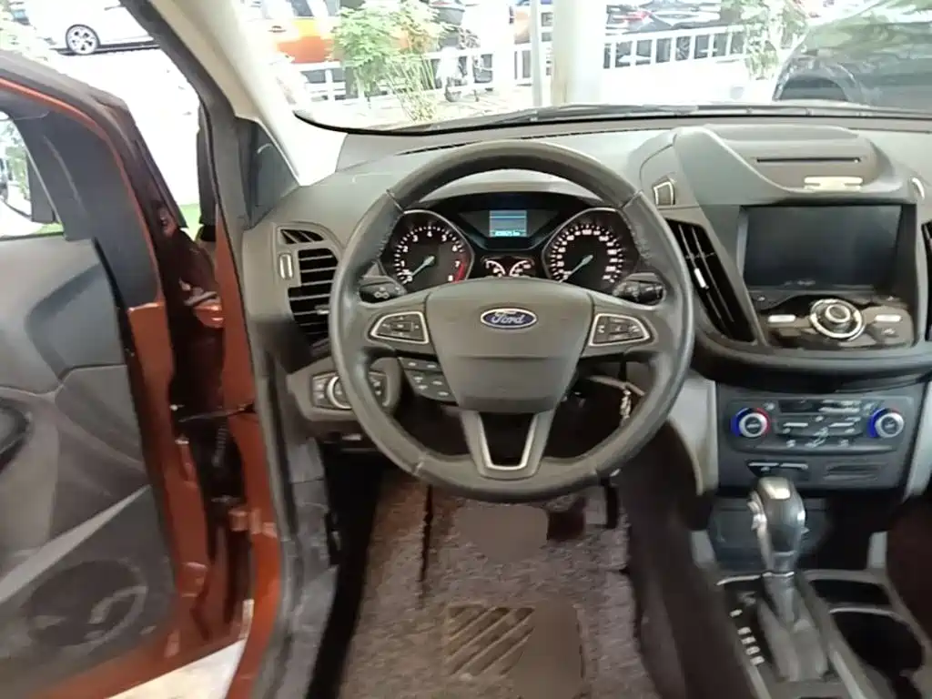 Ford Kuga 2019 — фото 17