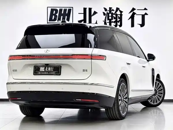 NIO ES8 2026