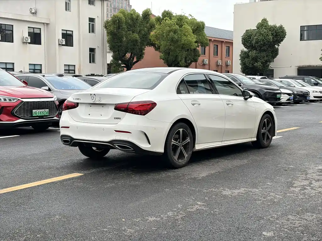 Mercedes-Benz A-Class 2023 — фото 8