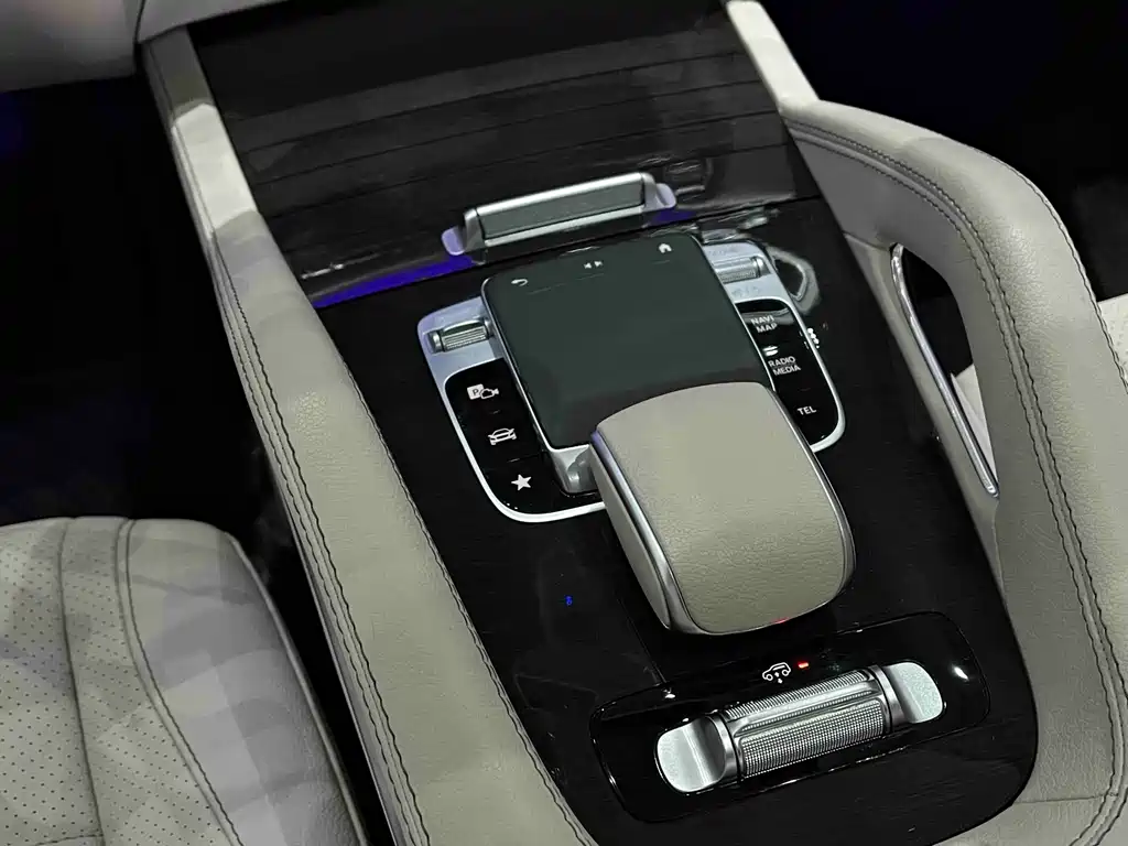 Mercedes-Benz GLE 2020 — фото 16