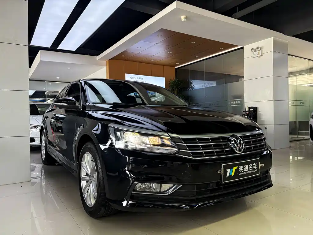 Volkswagen Passat 2018 — фото 3