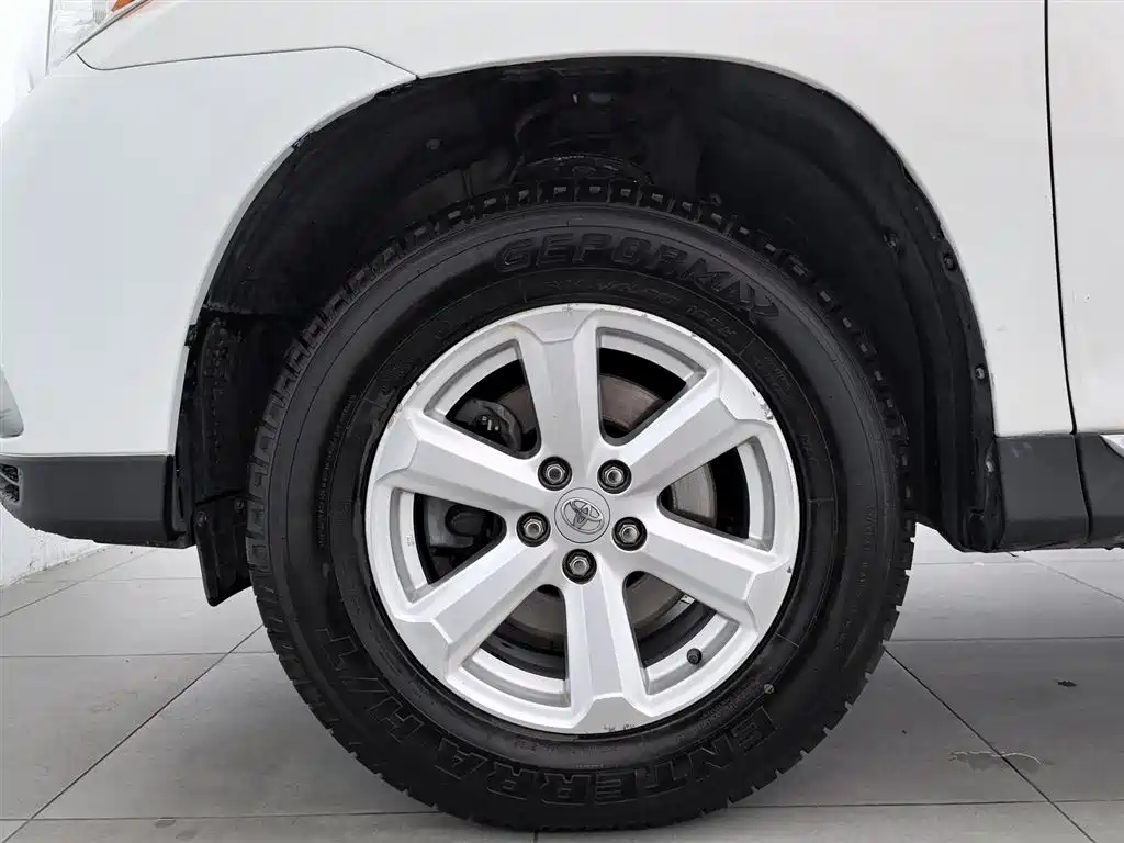 Toyota Highlander 2014 — фото 17