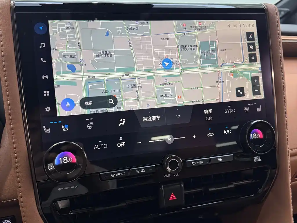 Toyota Vellfire 2023 — фото 11