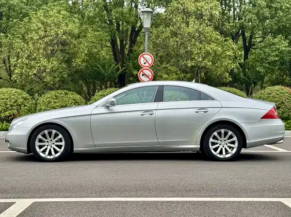 Mercedes-Benz CLS 2011