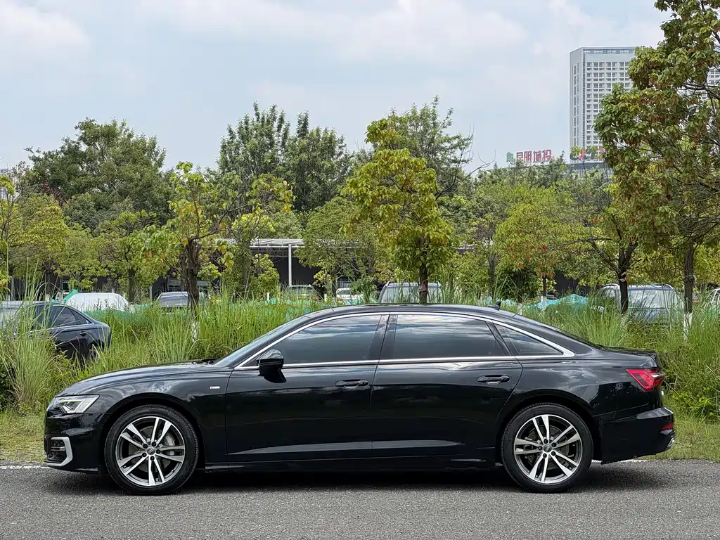 Audi A6L 2021