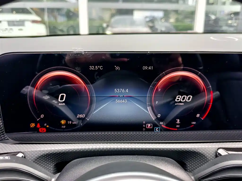 Mercedes-Benz A-Class 2021 — фото 18