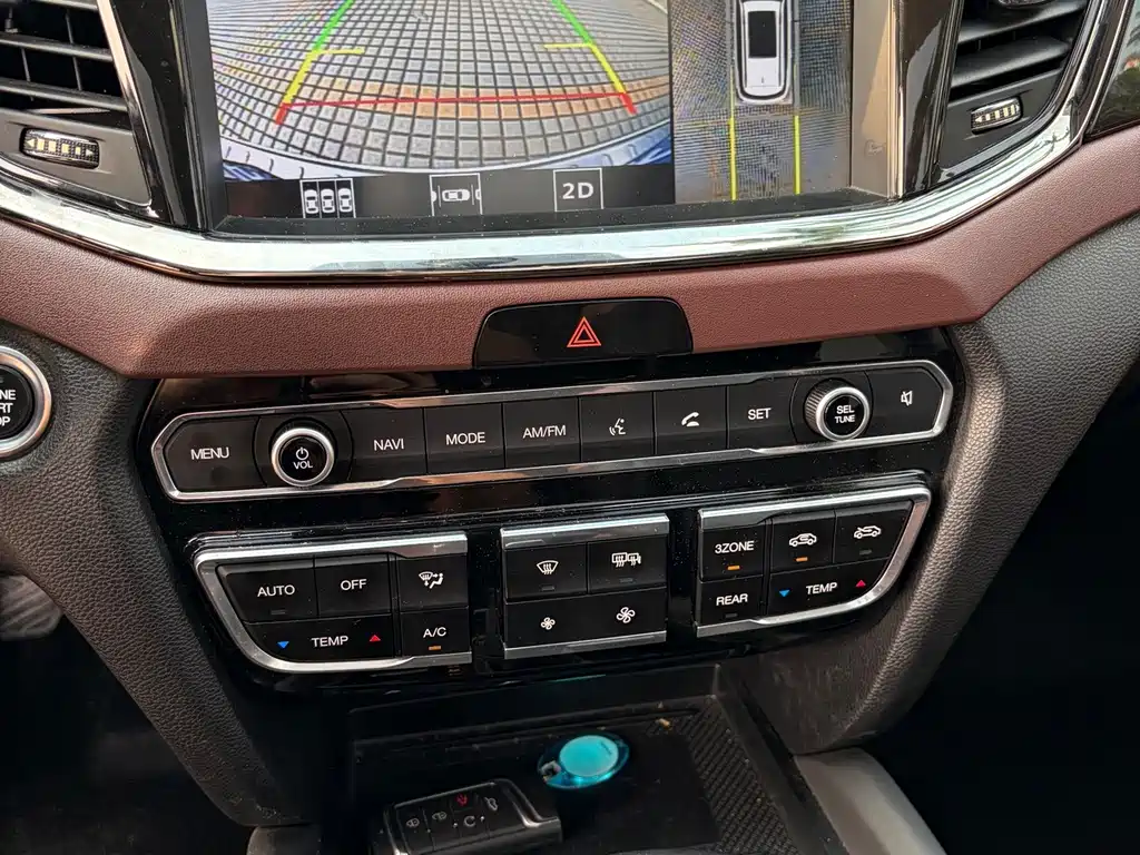 GAC Trumpchi GS8 2019 — фото 13