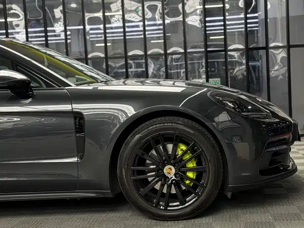 Porsche Panamera 2020