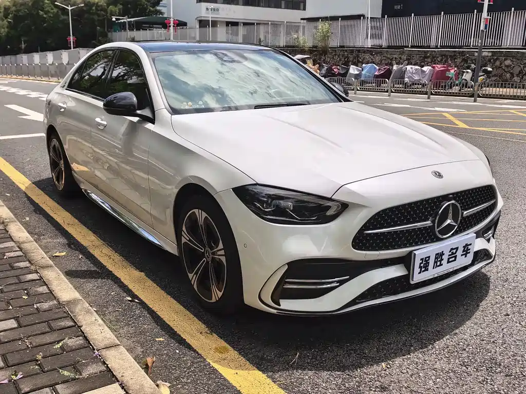 Mercedes-Benz C-Class 2022