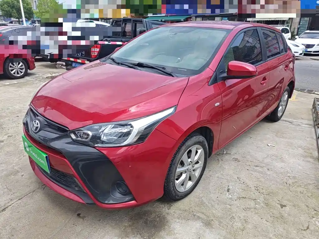 Toyota Yaris L 2019 — фото 1