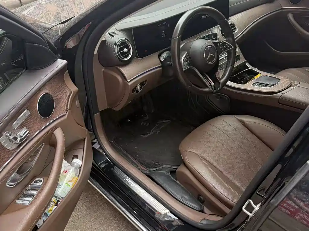 Mercedes-Benz E-Class 2023