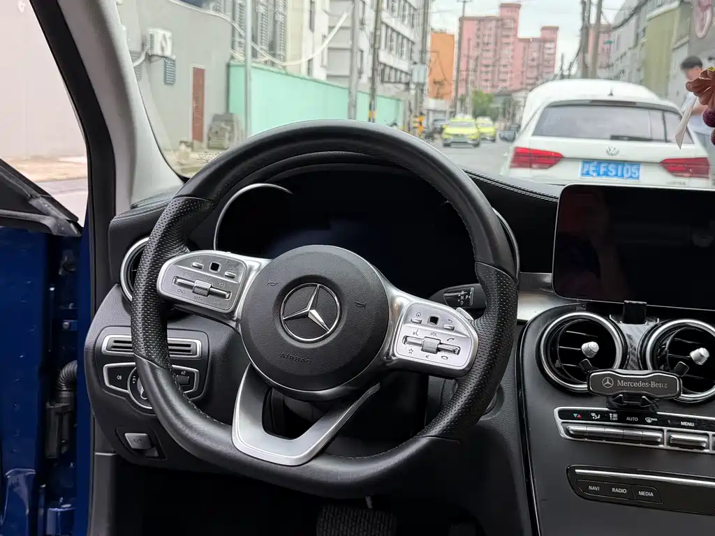 Mercedes-Benz C-Class 2020 — фото 8