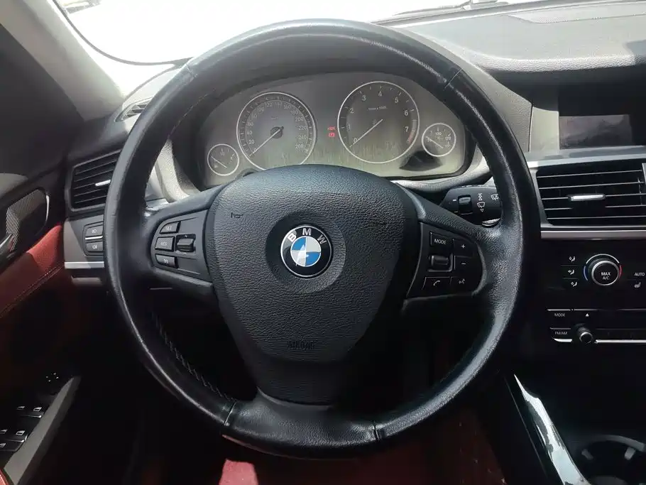BMW X3 2013 — фото 15