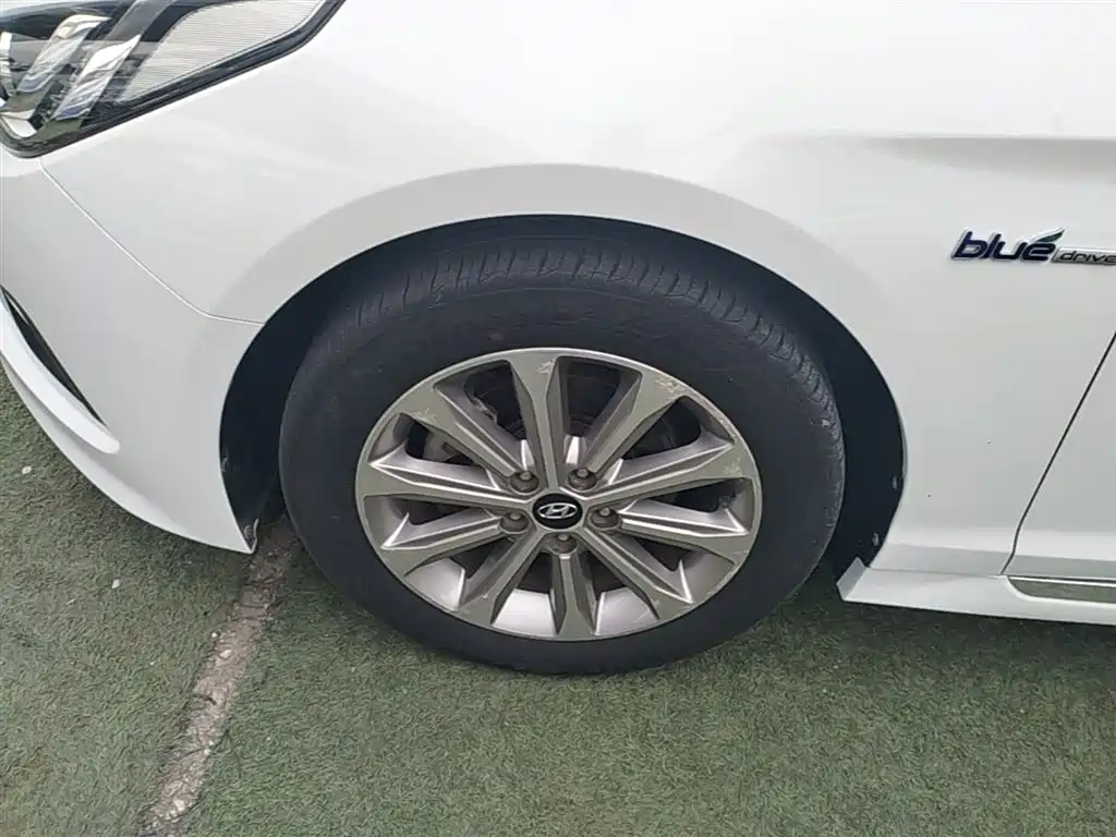 Hyundai Sonata 2016 — фото 23