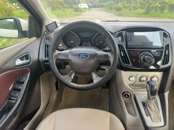 Ford Focus 2012