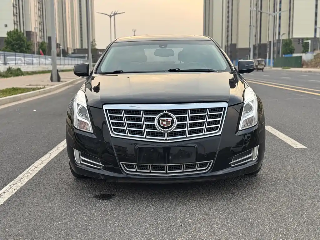 Cadillac XTS 2015 — фото 2