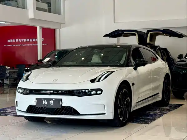 Zeekr 001 2022