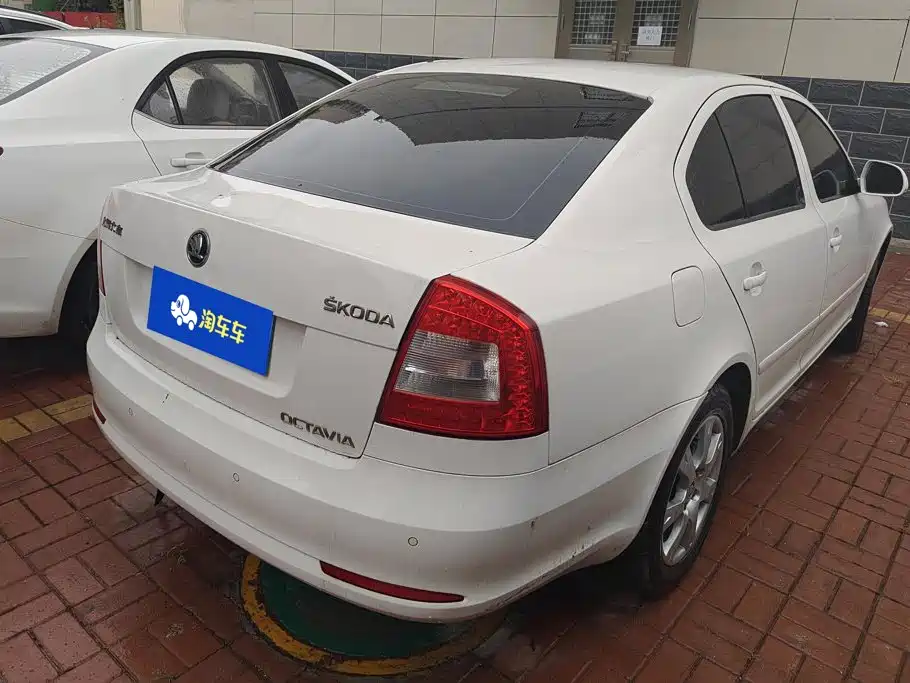 Skoda Octavia 2014 — фото 3
