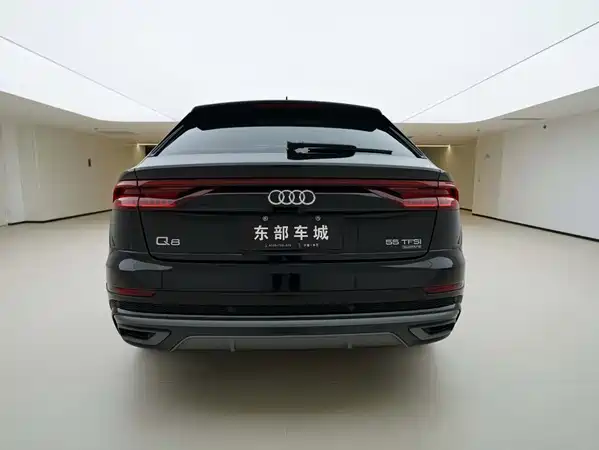 Audi Q8 2023