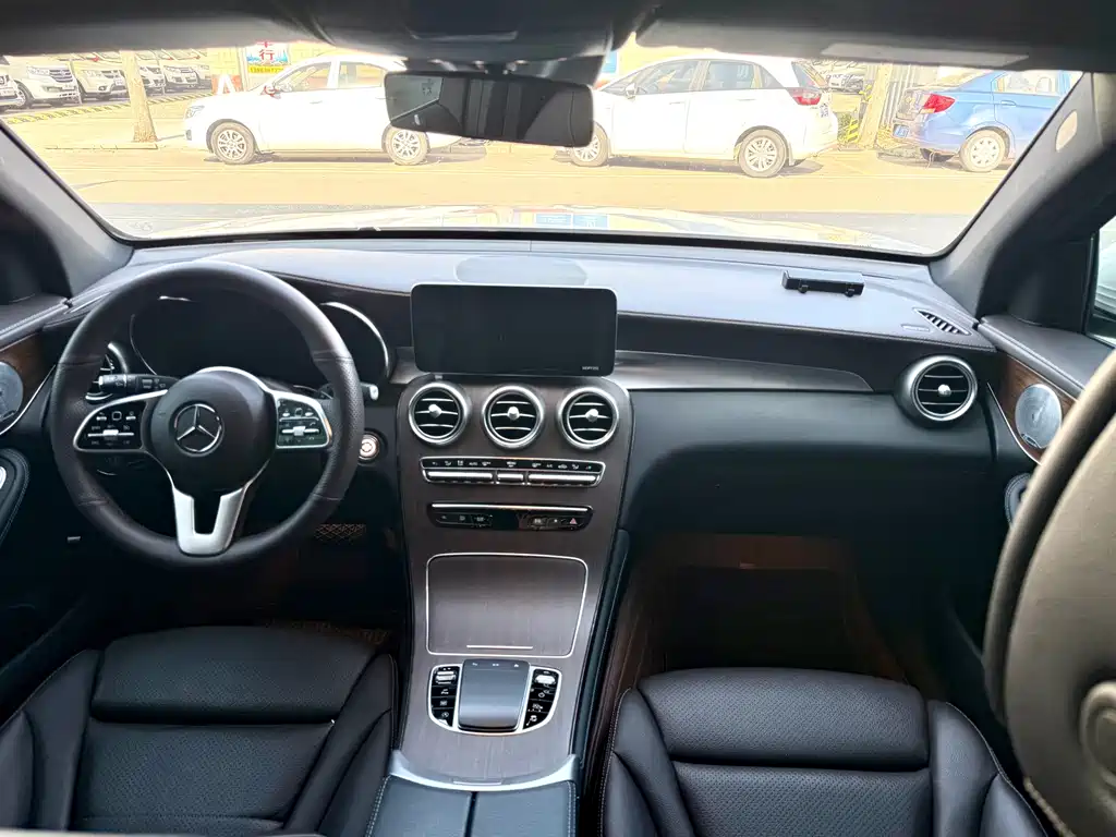 Mercedes-Benz GLC 2021 — фото 16