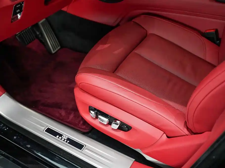 Rolls-Royce Ghost 2022 — фото 12