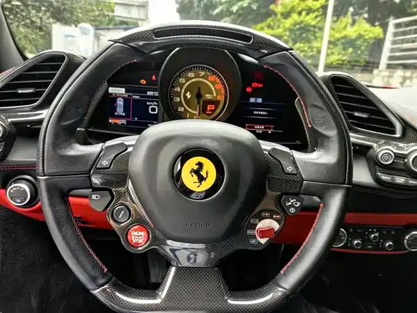 Ferrari 488 2015