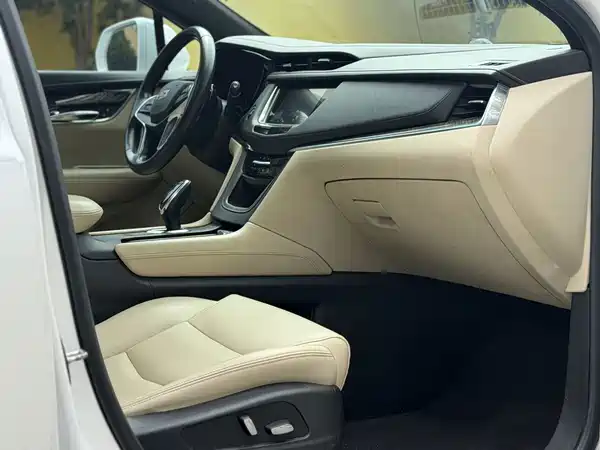 Cadillac XT5 2016