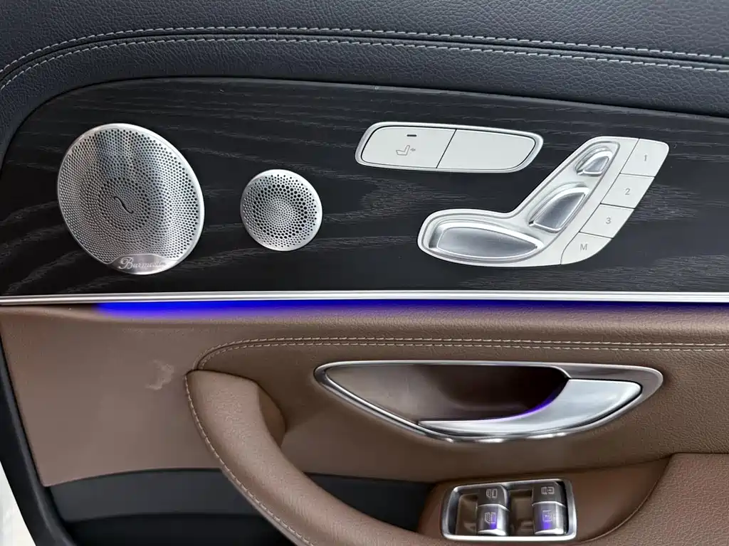 Mercedes-Benz E-Class 2020 — фото 12