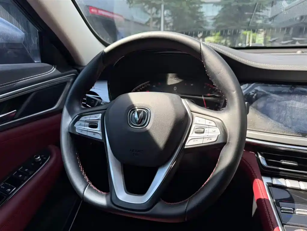Changan CS85 COUPE 2021 — фото 17