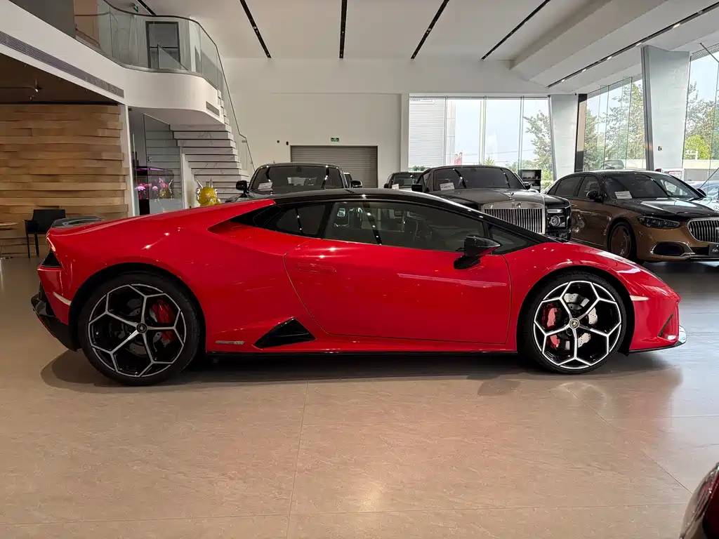 Lamborghini Huracan 2021 — фото 4