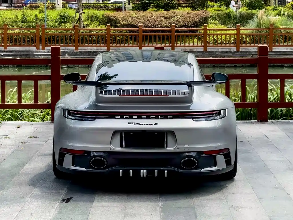 Porsche 911 2021 — фото 5
