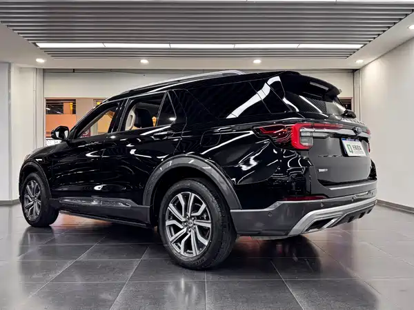 Ford Explorer 2023