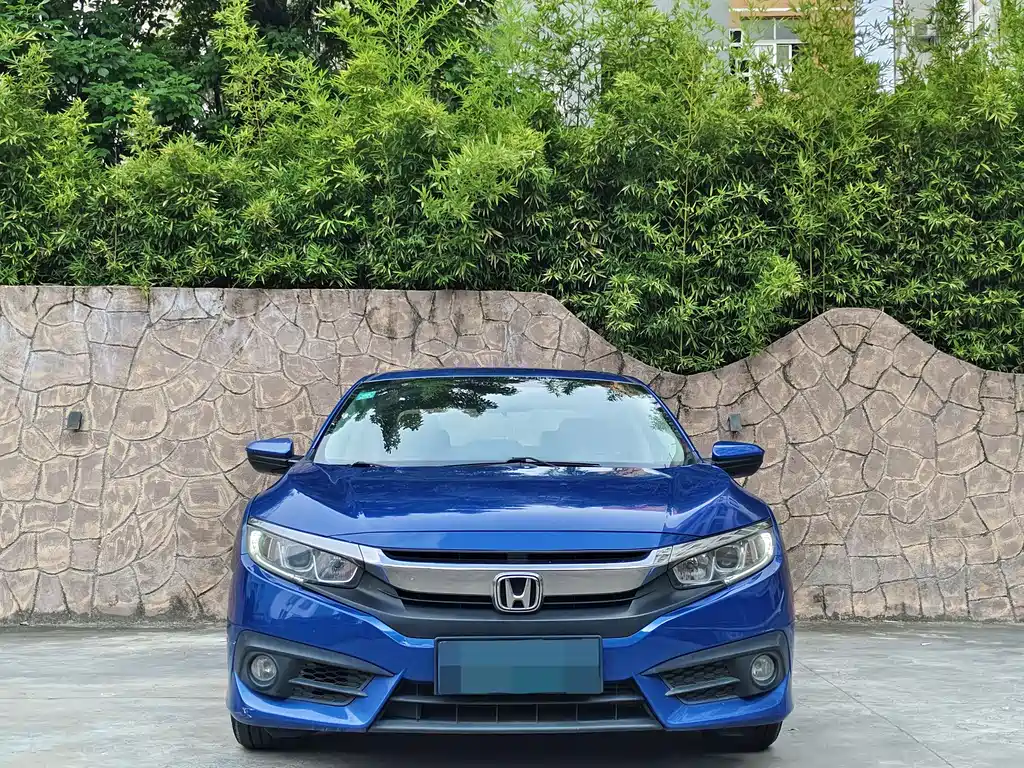 Honda Civic 2017 — фото 2