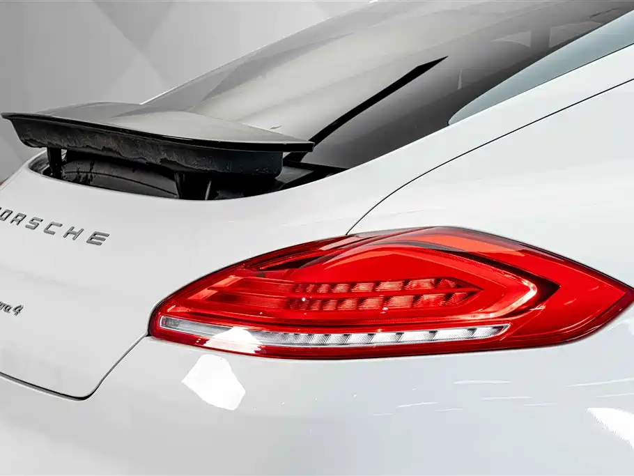 Porsche Panamera 2015 — фото 8
