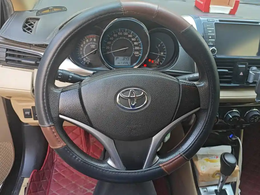 Toyota Vios 2014 — фото 15