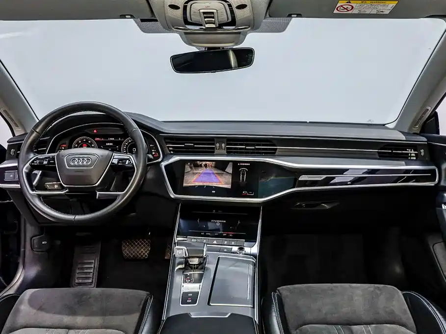 Audi A7L 2024 — фото 29