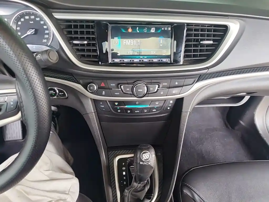 Buick Excelle 2015 — фото 13