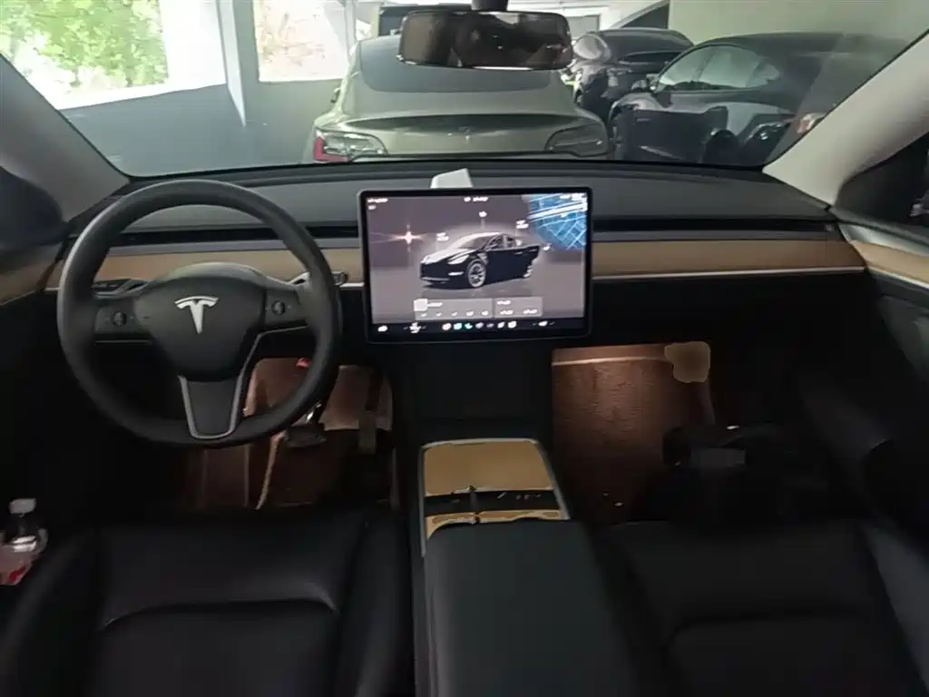 Tesla Model Y 2022 — фото 10