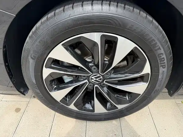 Volkswagen Passat 2022