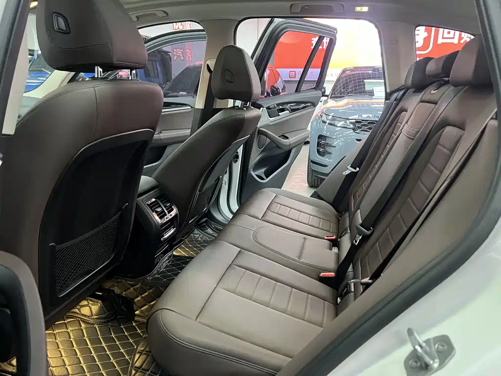 BMW X3 2020 — фото 10