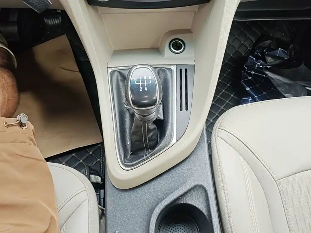 Buick Excelle GT 2016 — фото 14