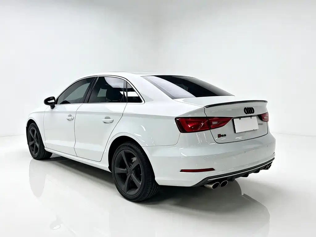 Audi A3 2015 — фото 16