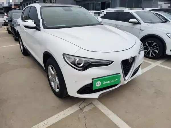 Alfa Romeo Stelvio 2019