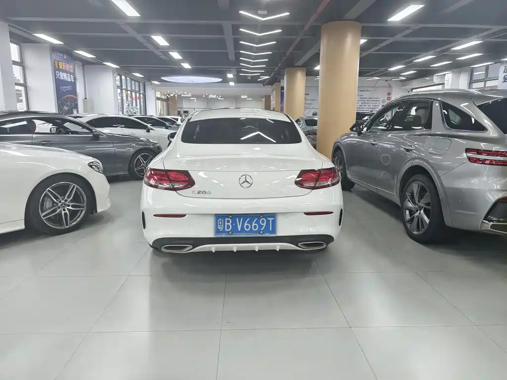 Mercedes-Benz C-Class 2018 — фото 10